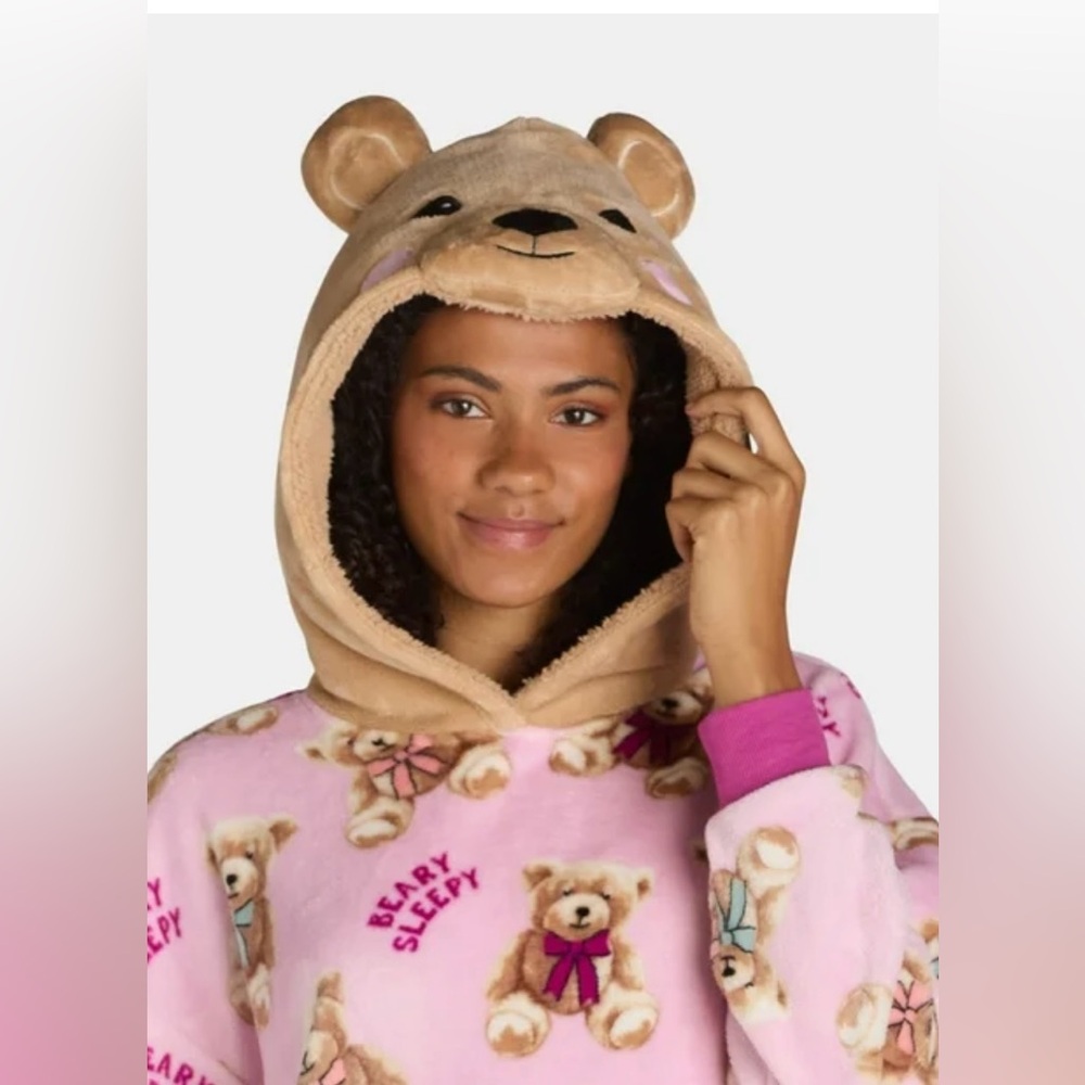 Holiday time size medium (8-10) plush‎ onesie with front zip up